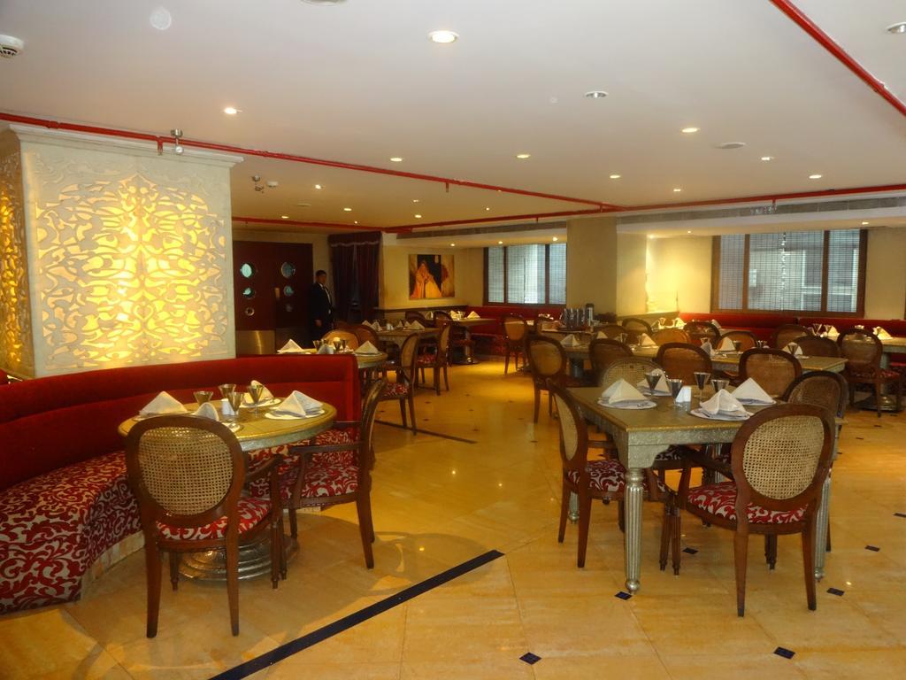 Ohris Banjara Hotel Hyderabad Bagian luar foto