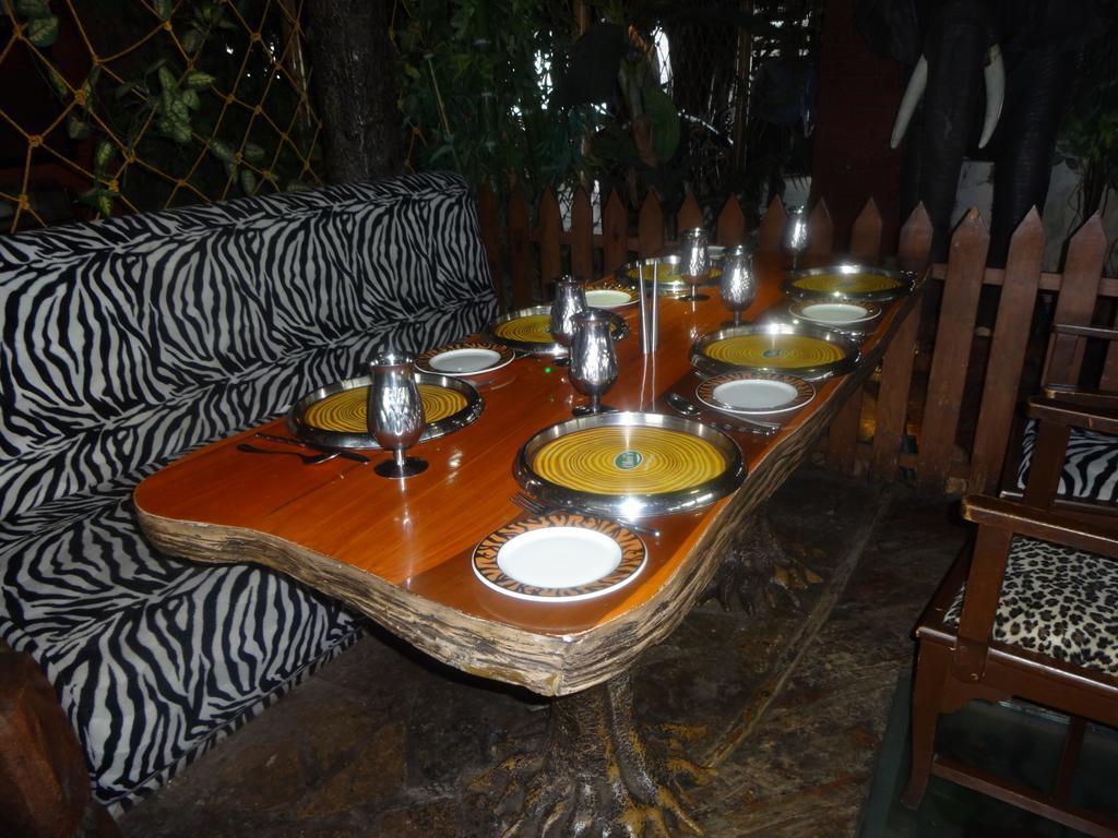 Ohris Banjara Hotel Hyderabad Bagian luar foto